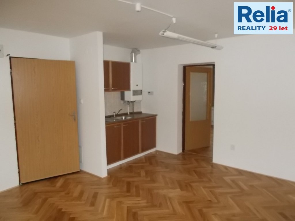 Pronájem bytu 2+kk, 45m2, Husova, Liberec I