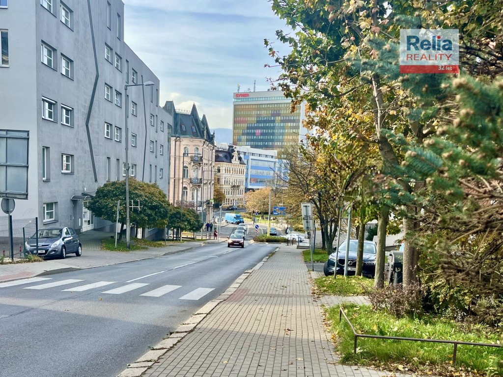 Pronájem slunného bytu 1+kk s terasou, 40 m2 - Liberec, Lípová ul.